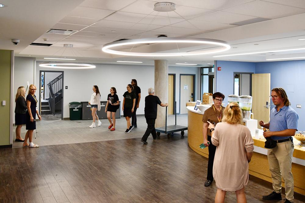 Opening the doors to Queen’s new residence Queen's Gazette Queen's University